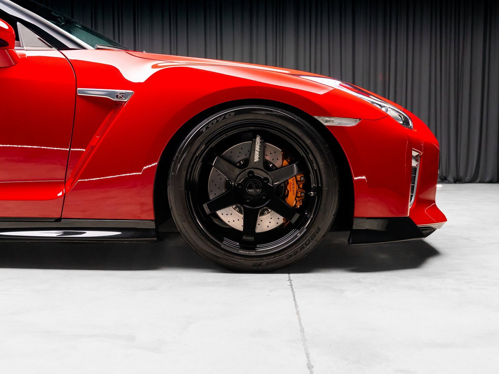Used 2023 Nissan GT-R Premium w/ Floor Mat Package image 26