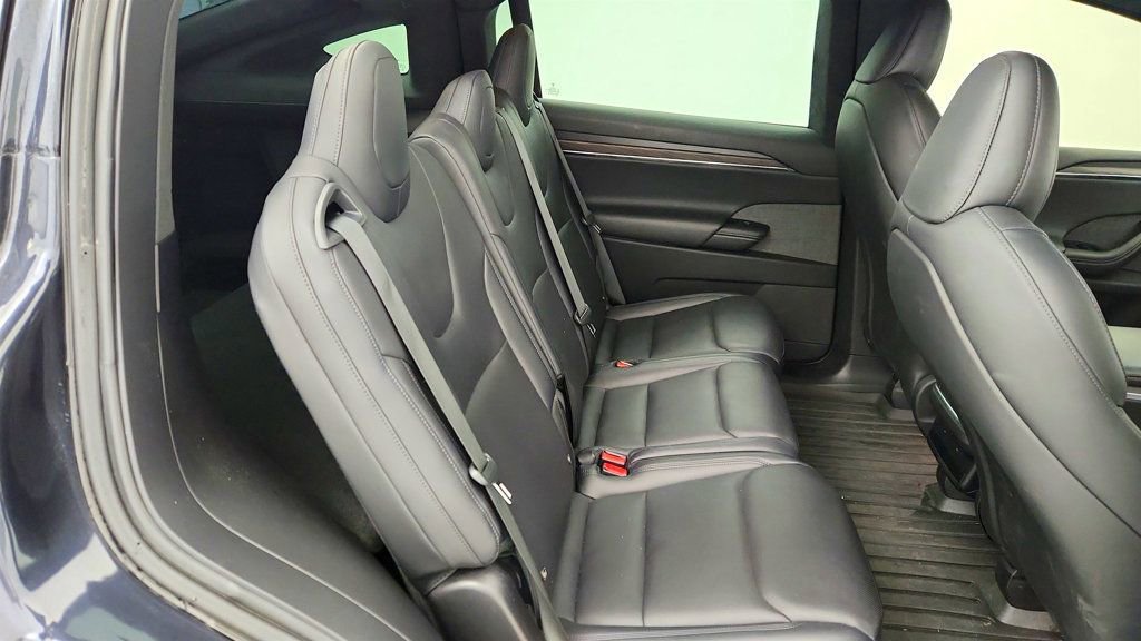 Used 2023 Tesla Model X image 28