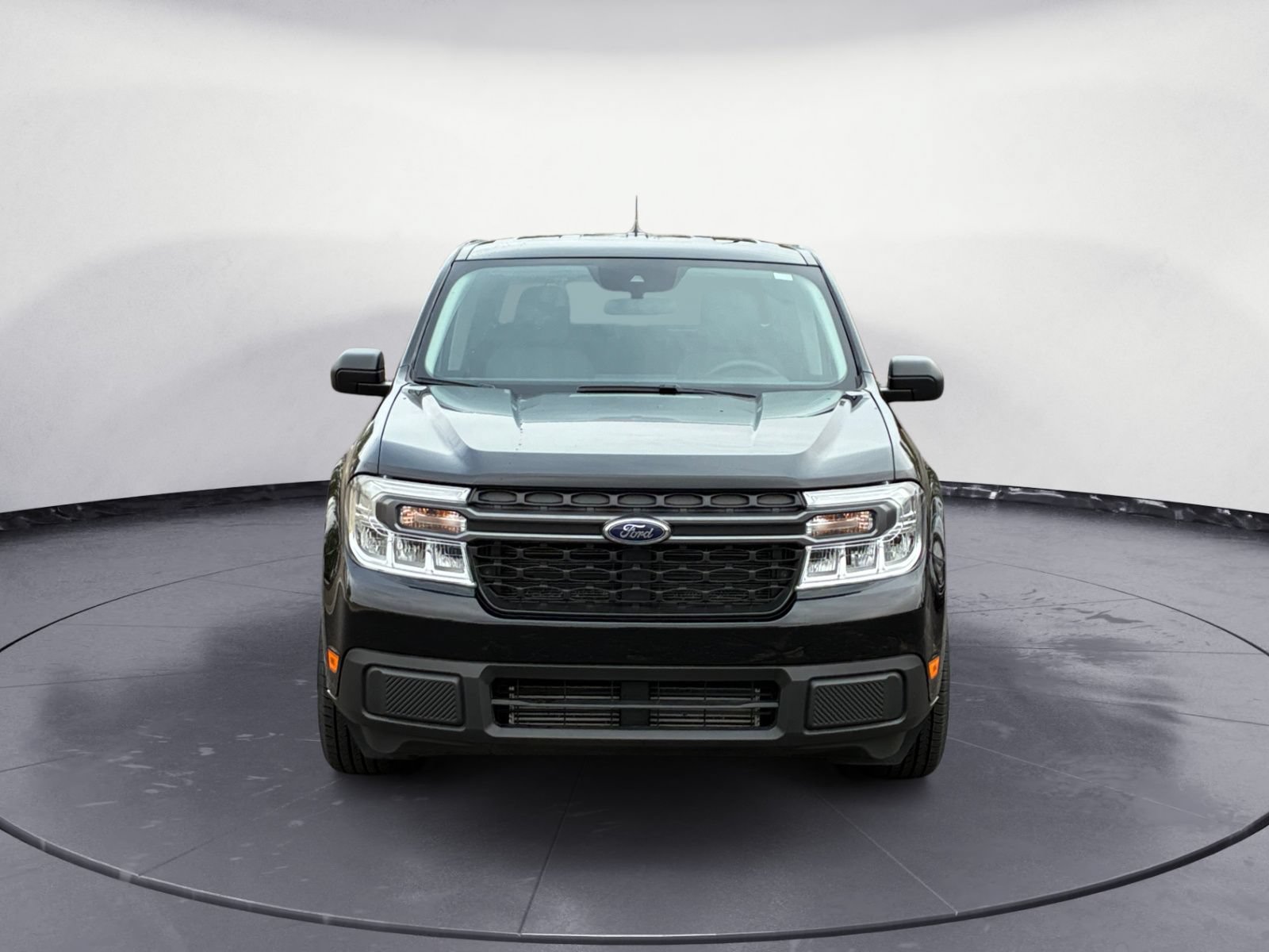 Used 2024 Ford Maverick XLT FWD image 2