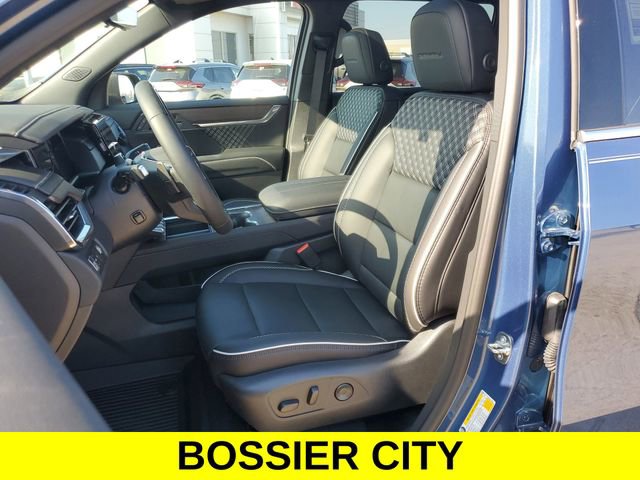 New 2026 GMC Acadia Denali w/ Super Cruise Package FWD image 10