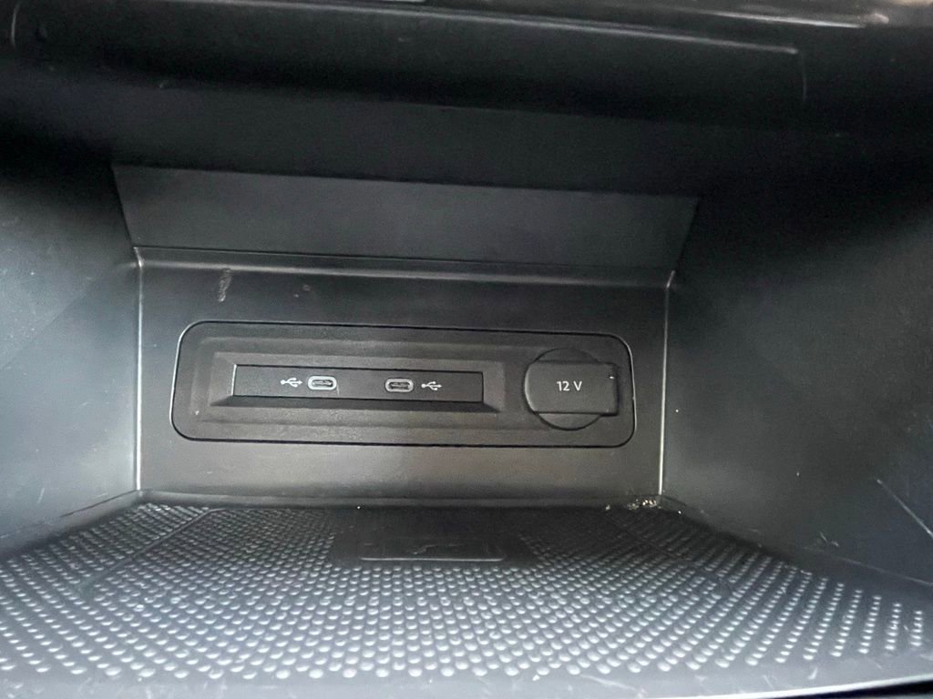 Used 2023 Volkswagen Atlas SE image 37