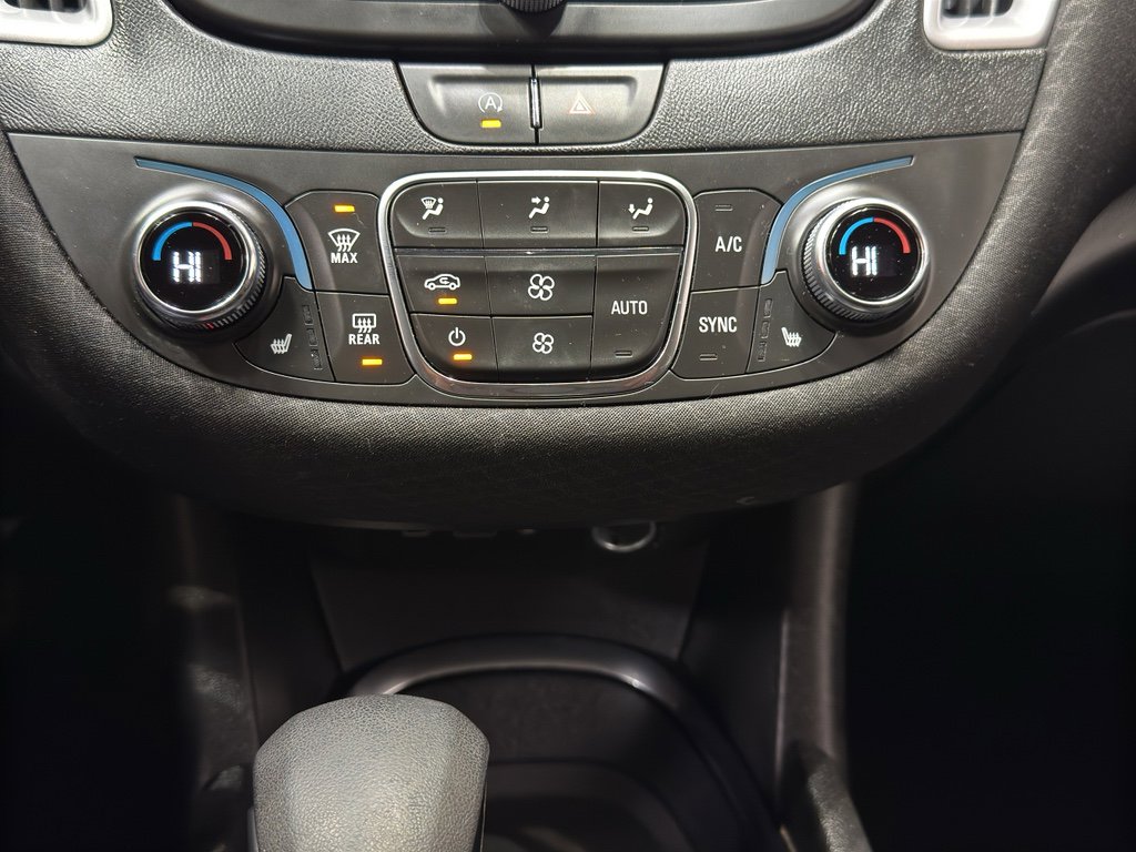 Used 2022 Chevrolet Malibu LT image 27