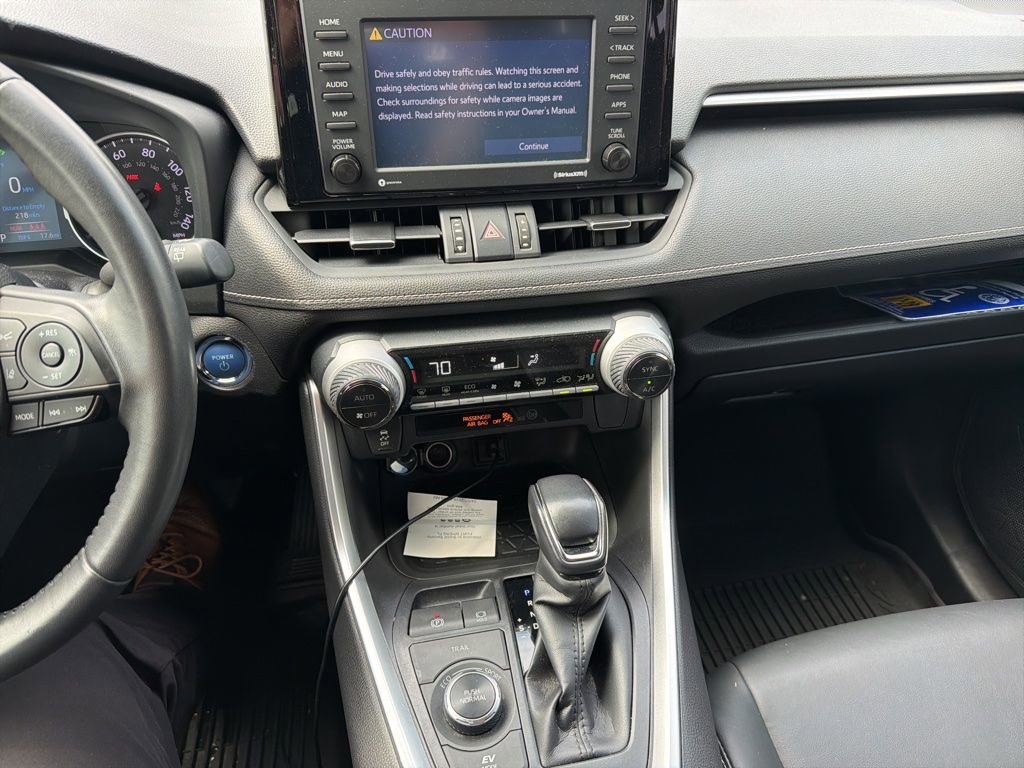 Used 2022 Toyota RAV4 XLE Premium image 8