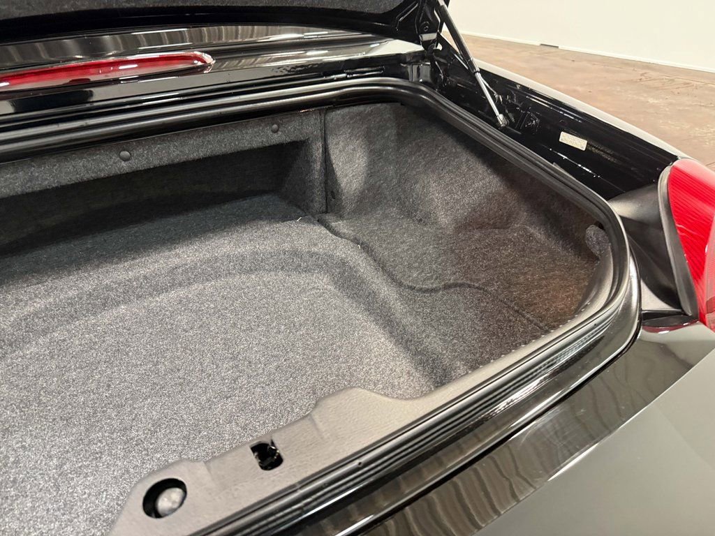 Used 2002 Ford Thunderbird image 68