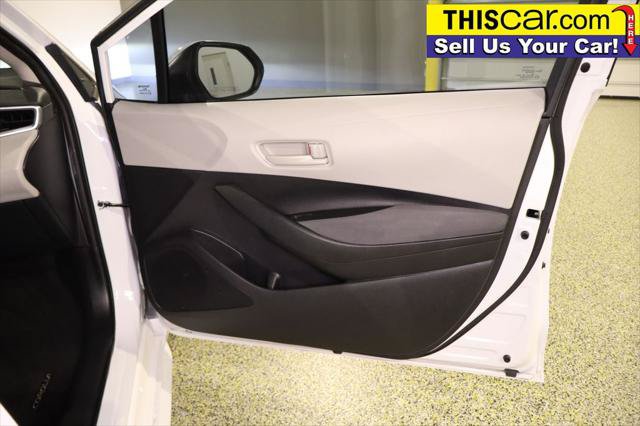 Used 2022 Toyota Corolla LE FWD image 33