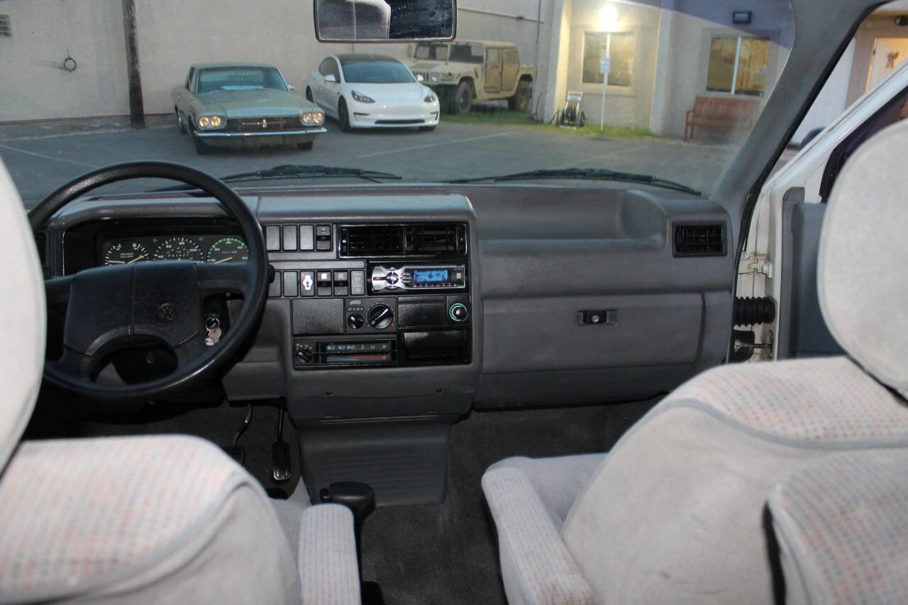 Used 1993 Volkswagen Eurovan MV image 27