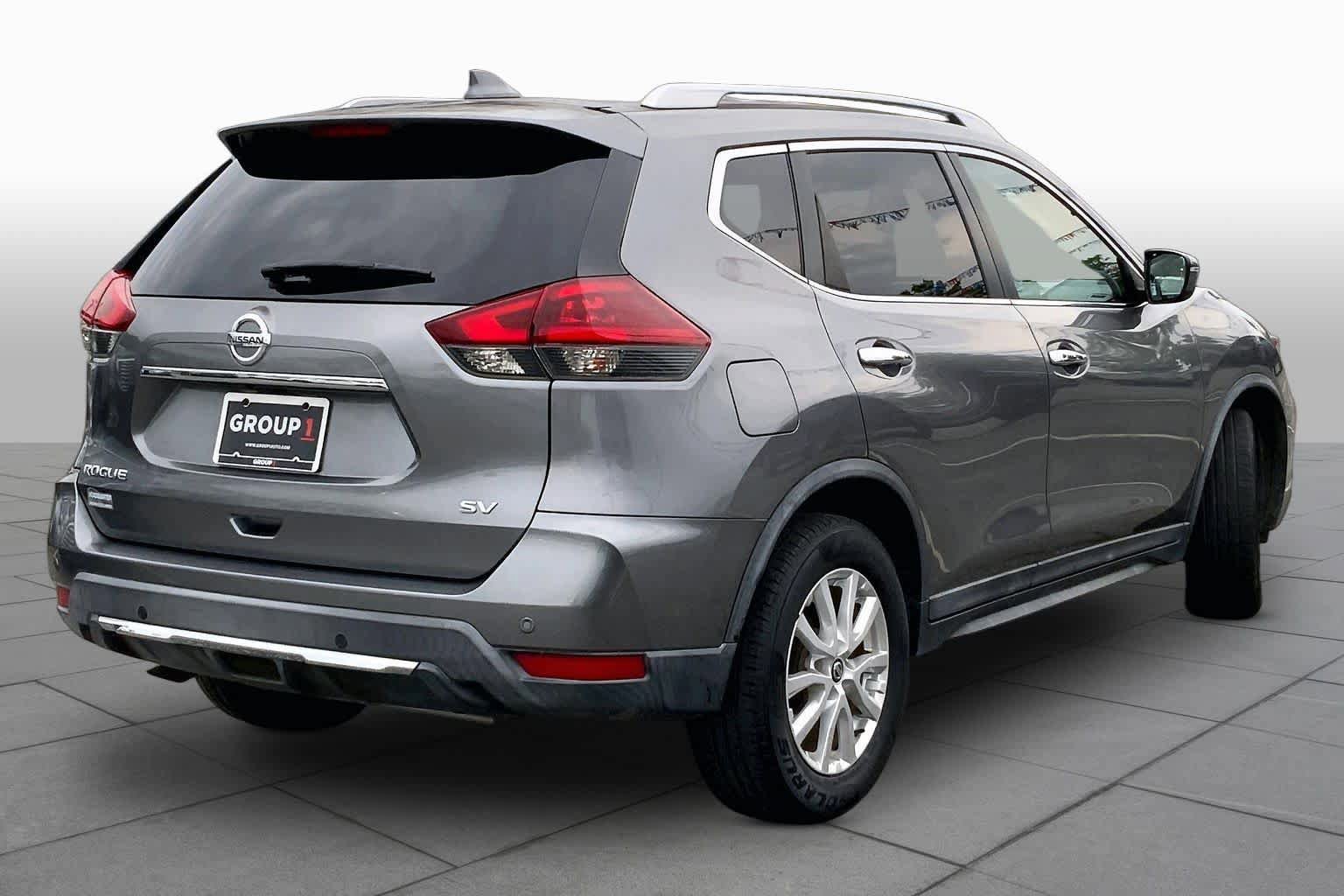 Used 2019 Nissan Rogue SV FWD image 13