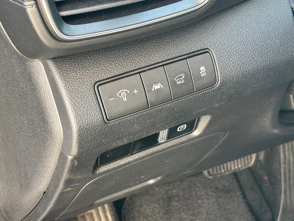 Used 2023 Hyundai Santa Fe SEL image 7