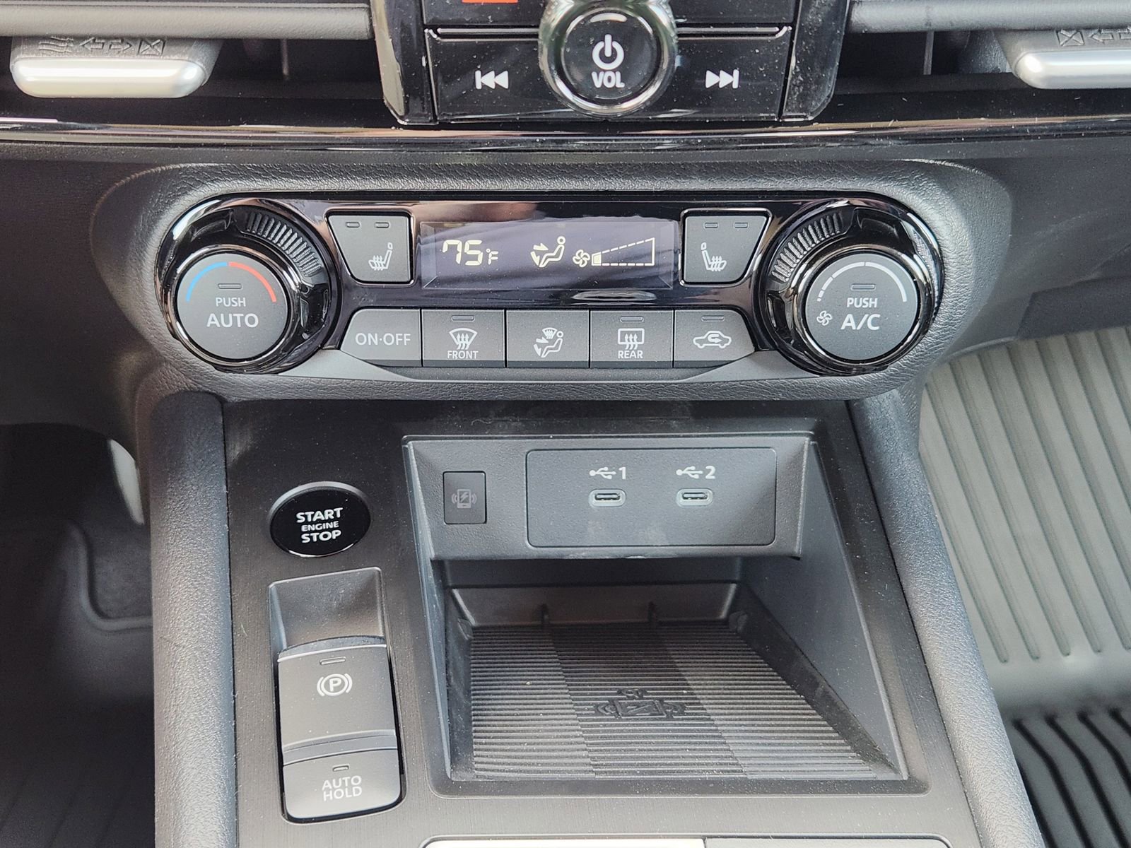 New 2026 Nissan Kicks SV image 18