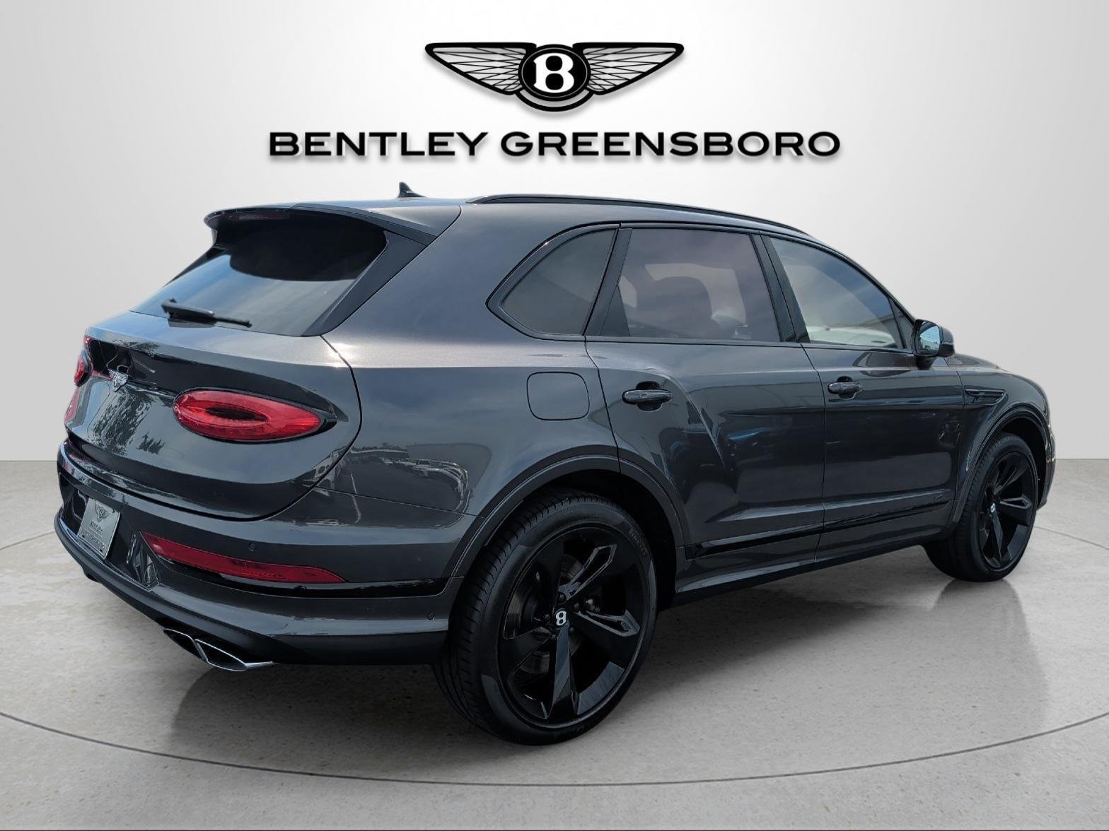Used 2022 Bentley Bentayga AWD/4WD image 14