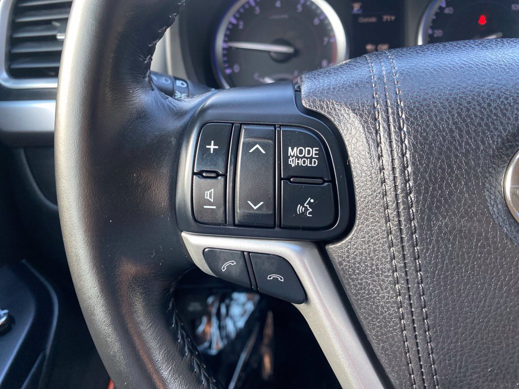 Used 2018 Toyota Highlander Limited w/ Protection Package #3 AWD/4WD image 24