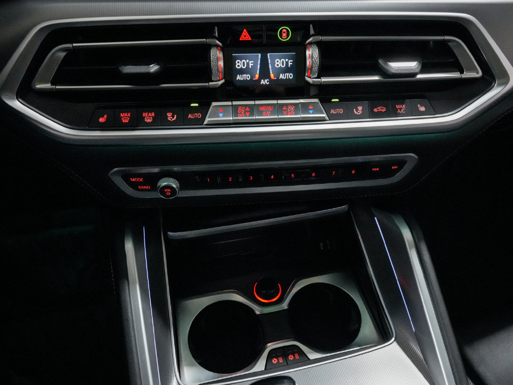 Used 2020 BMW X6 M50i w/ Executive Package AWD/4WD image 16