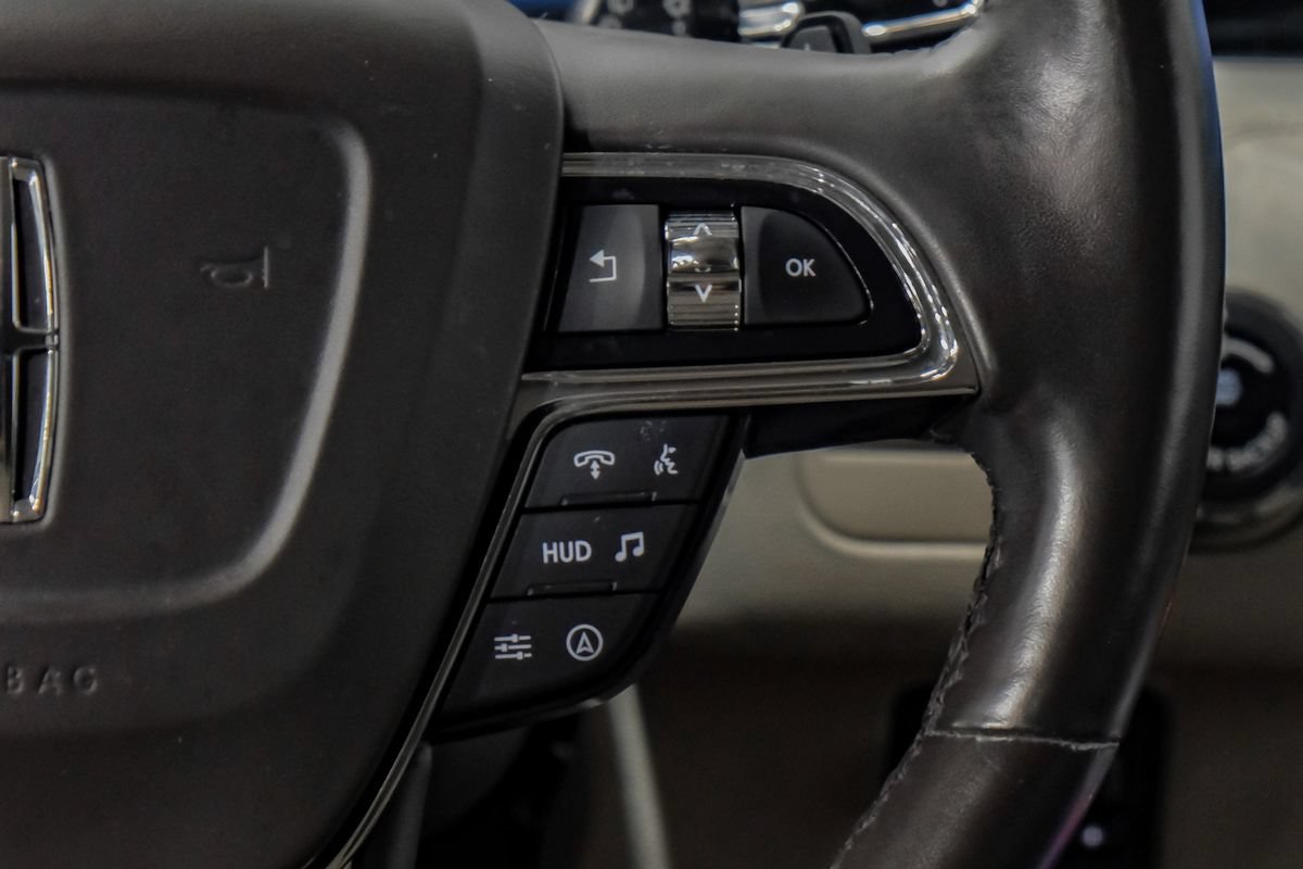Used 2022 Lincoln Navigator L Reserve AWD/4WD image 17