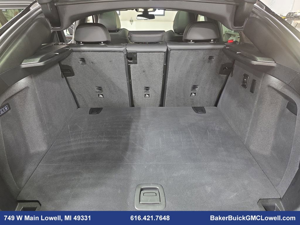 Used 2025 BMW X4 xDrive30i image 12