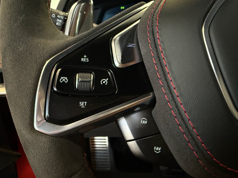 Used 2021 Chevrolet Corvette Stingray Premium Cpe w/ Z51 Performance Package RWD image 29
