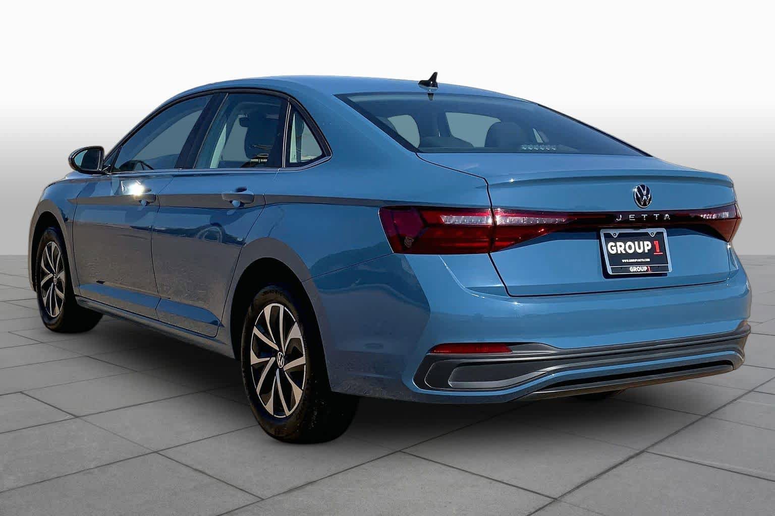 Used 2025 Volkswagen Jetta S FWD image 11
