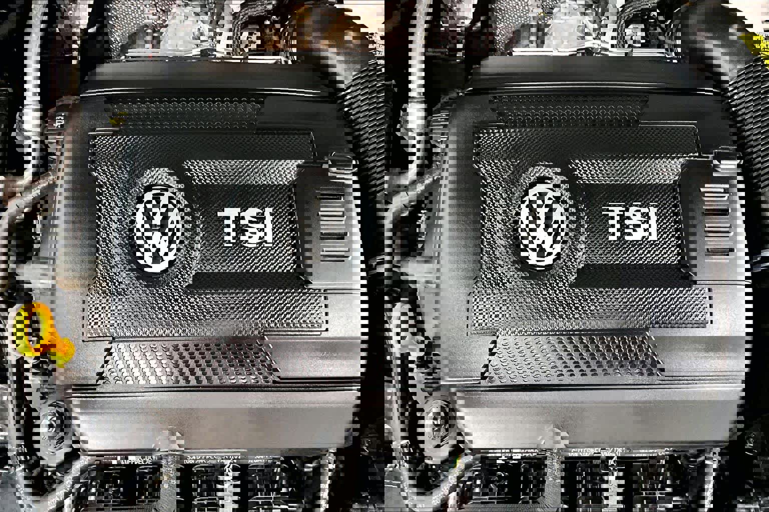 Used 2017 Volkswagen GTI Autobahn image 32