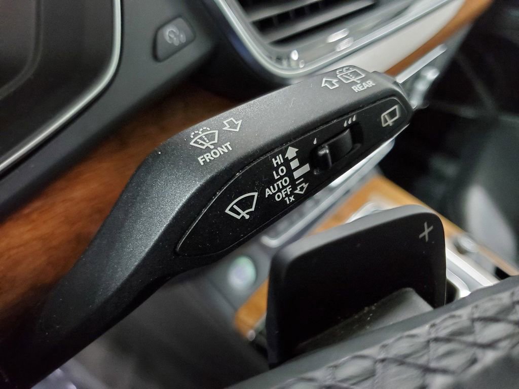 Used 2023 Audi Q5 2.0T Premium Plus AWD/4WD image 36