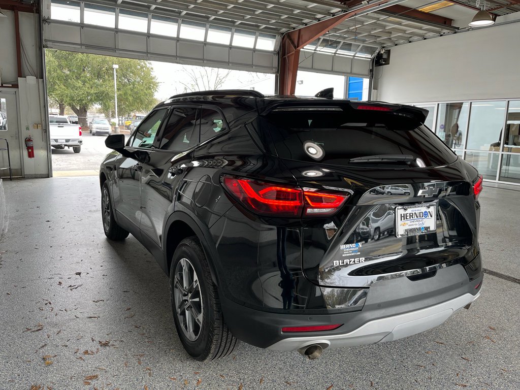 Used 2024 Chevrolet Blazer LT w/ Convenience Package image 6