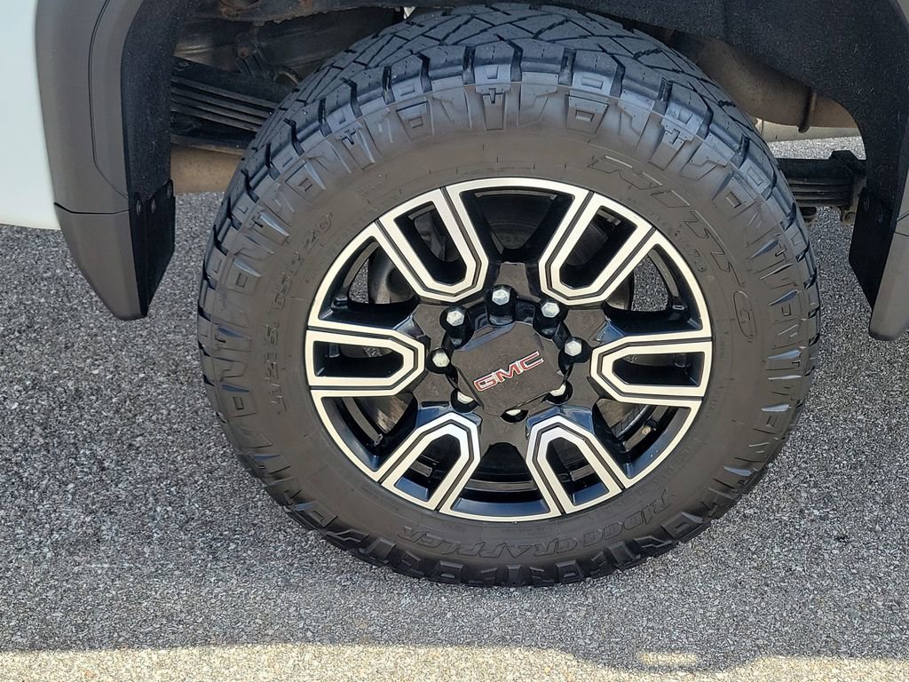 Used 2021 GMC Sierra 2500 AT4 w/ AT4 Premium Plus Package image 6