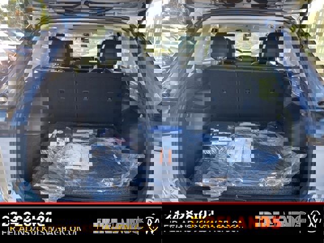 New 2025 Volkswagen Tiguan SE image 58