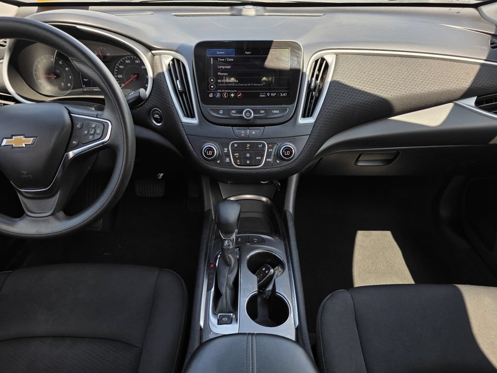 Used 2024 Chevrolet Malibu LT FWD image 17