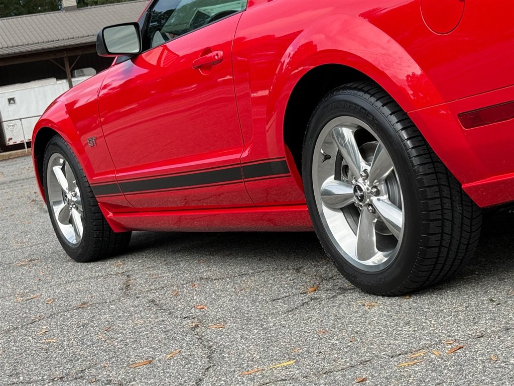 Used 2007 Ford Mustang GT RWD image 22