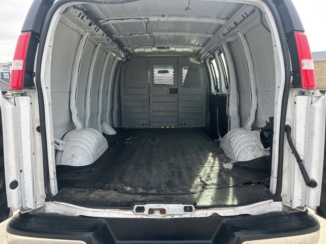 Used 2018 Chevrolet Express 2500 w/ Driver Convenience Package image 13