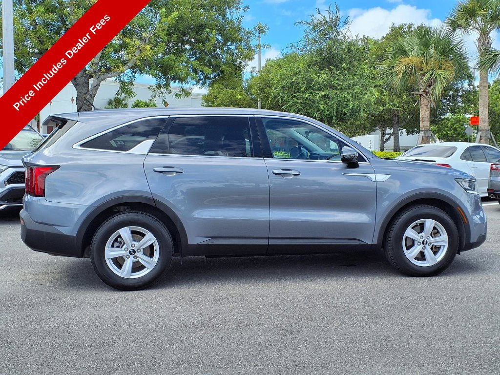 Used 2021 Kia Sorento LX FWD image 10