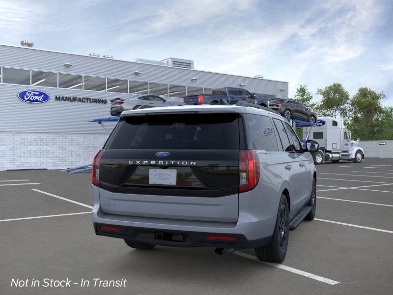 New 2025 Ford Expedition Active image 8
