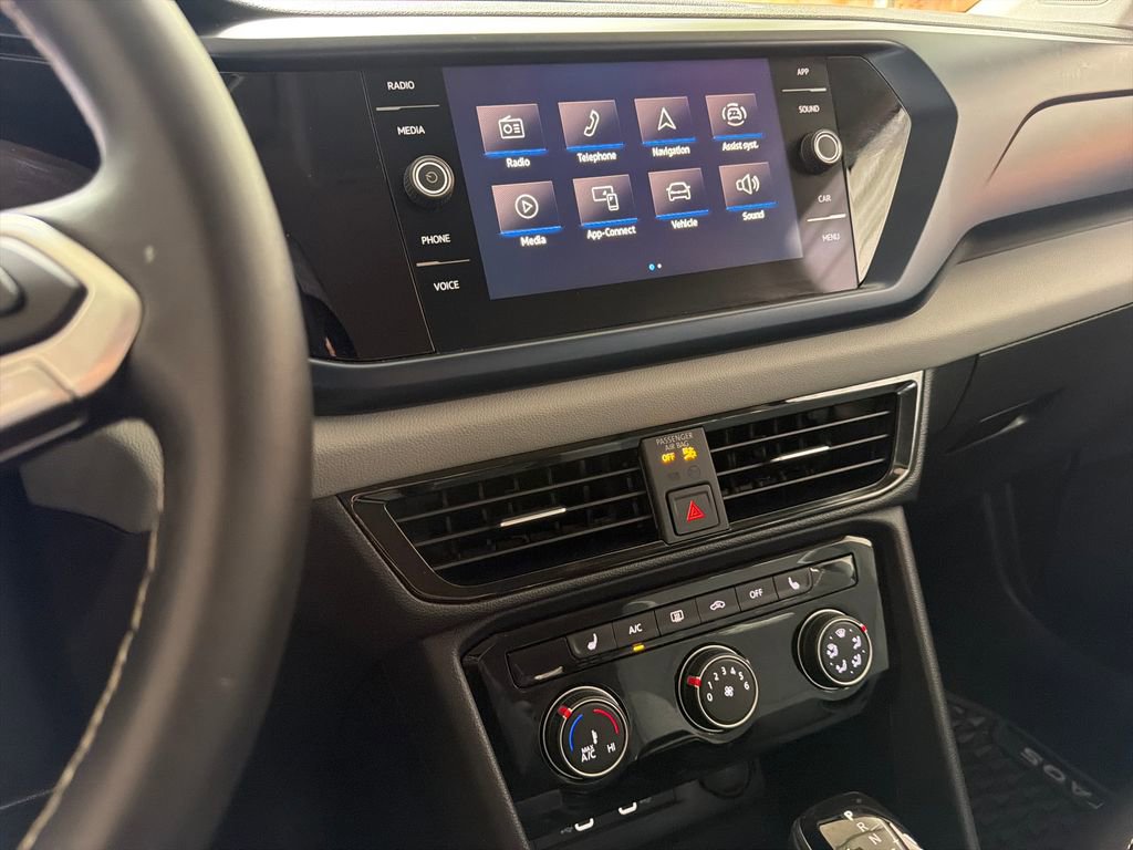 Used 2023 Volkswagen Taos SE image 23