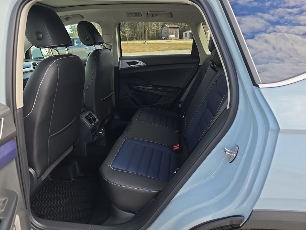 New 2026 Volkswagen Taos SEL AWD/4WD image 34