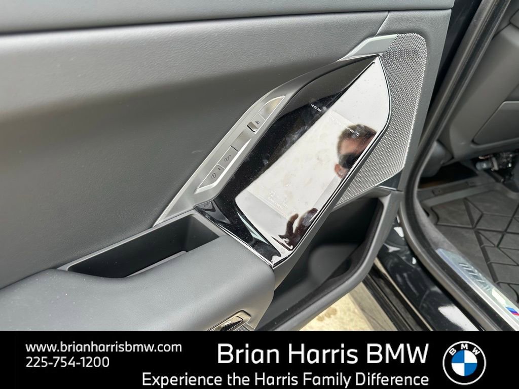 Certified 2025 BMW 740i image 18
