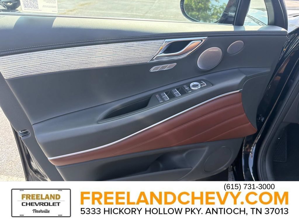 Used 2025 Genesis GV80 3.5T Prestige AWD/4WD image 19