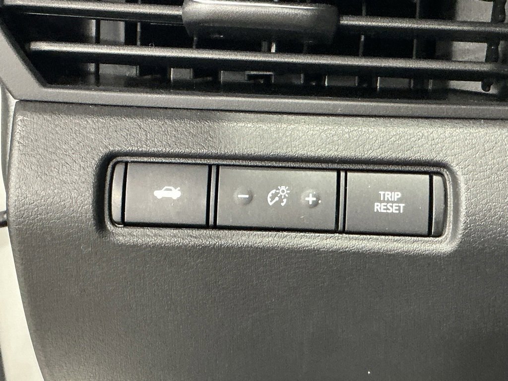 Used 2025 Nissan Altima 2.5 S image 14