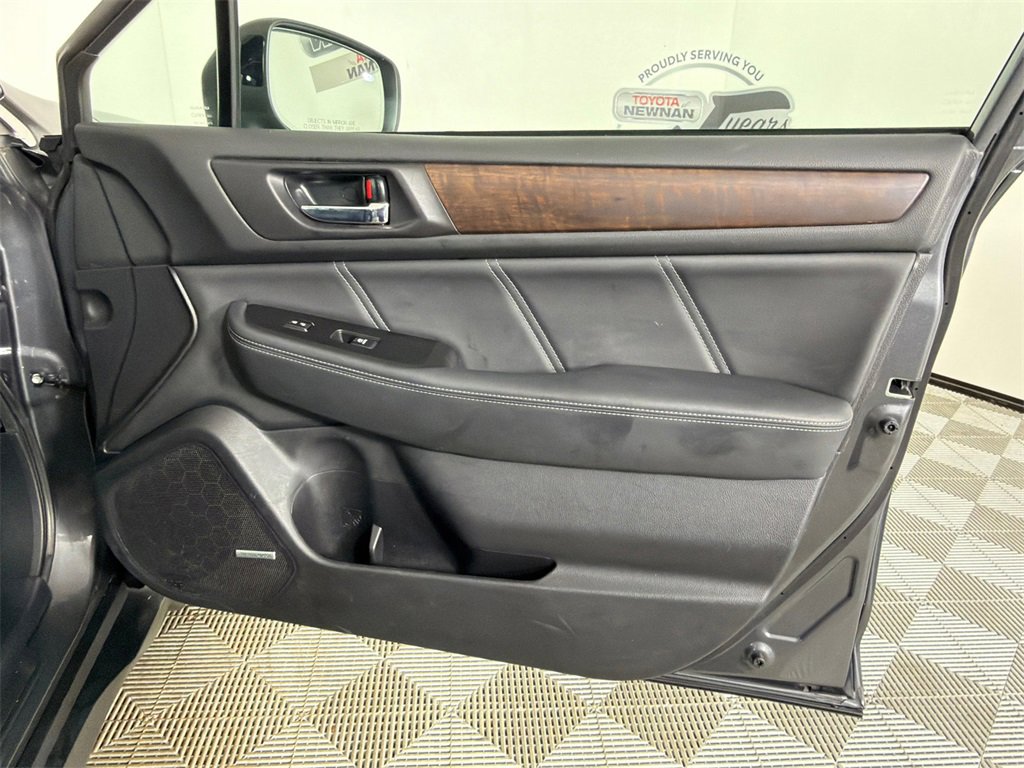 Used 2019 Subaru Outback 2.5i Limited w/ Popular Package #2 image 16