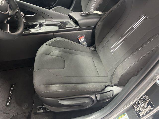New 2026 Hyundai Elantra Sport image 7