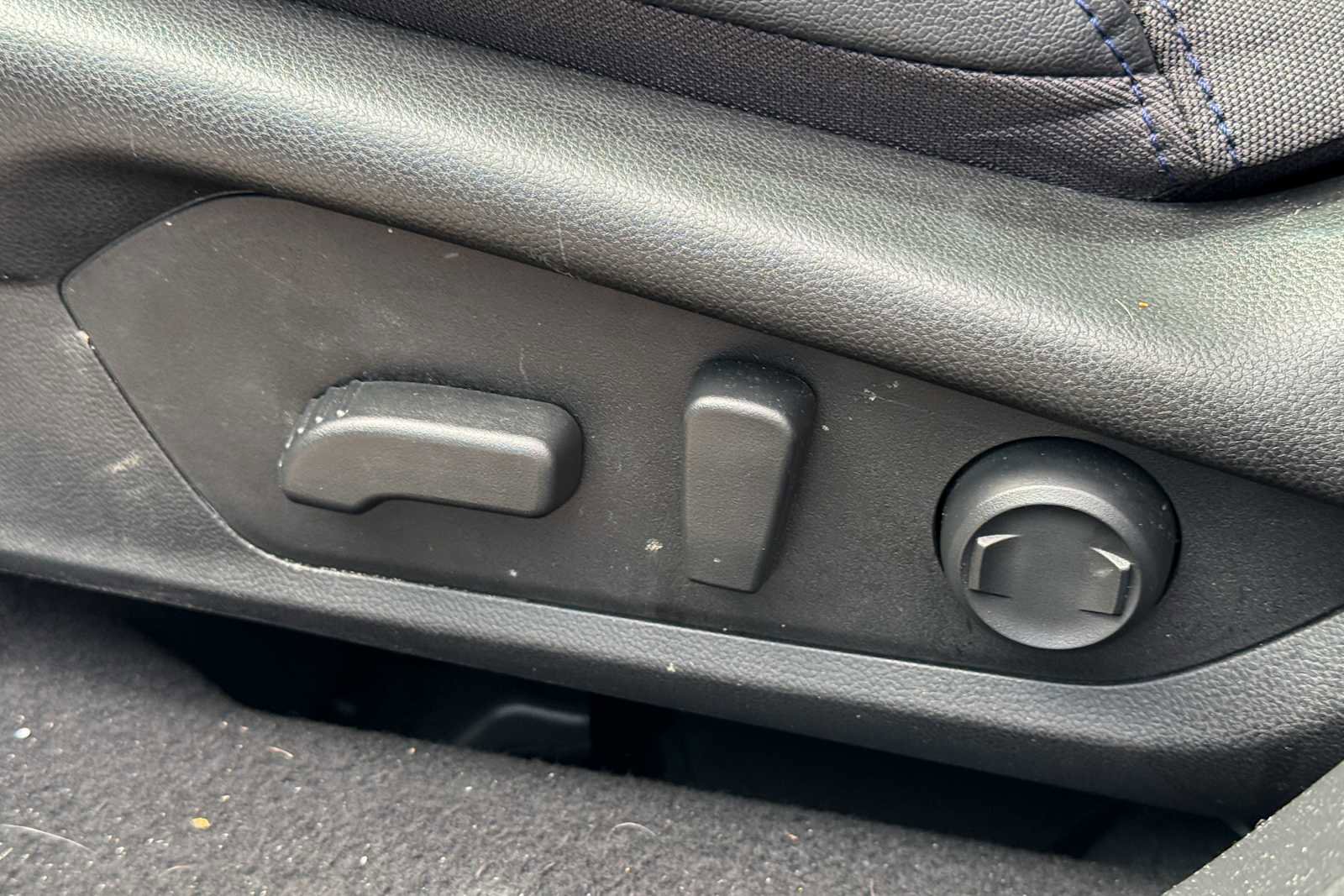 Used 2025 Subaru Forester Premium image 17