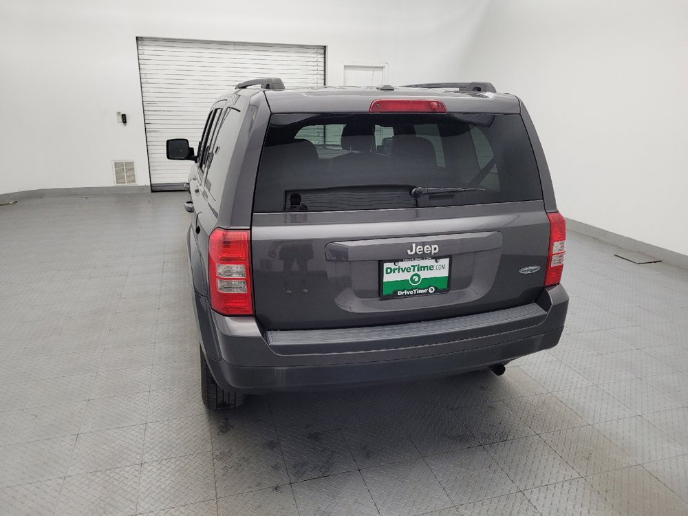 Used 2015 Jeep Patriot High Altitude FWD image 6