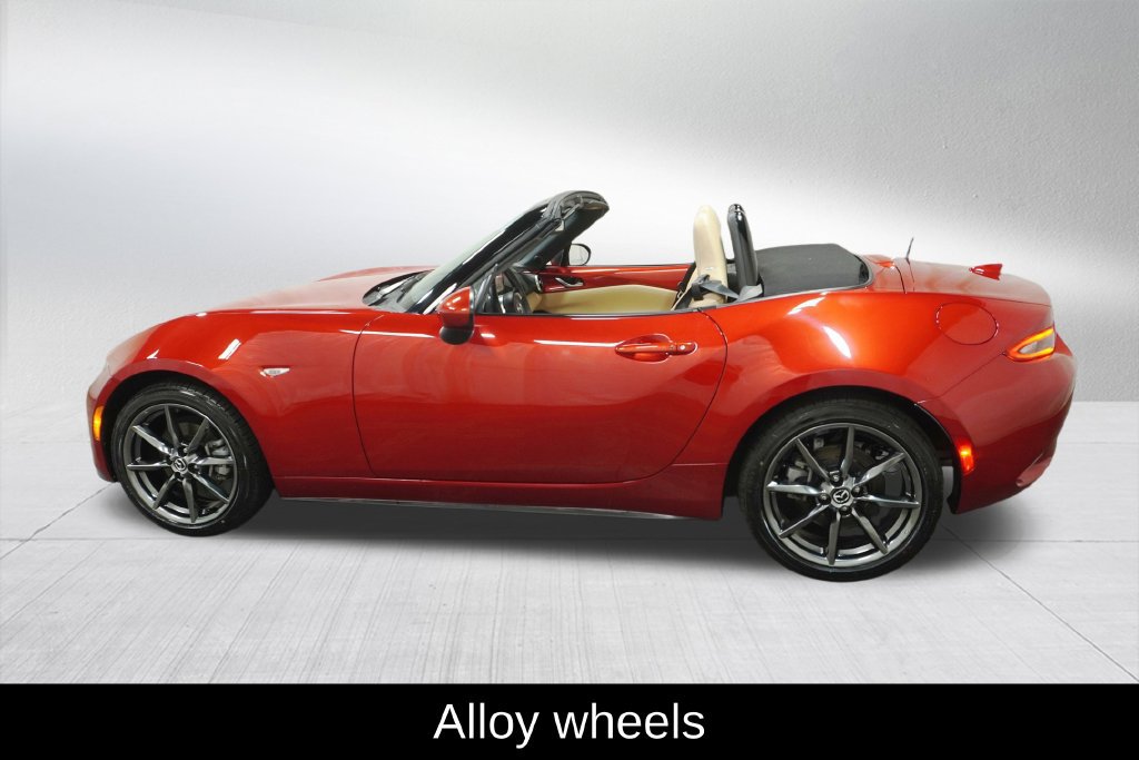 Used 2016 MAZDA MX-5 Miata Grand Touring RWD image 12