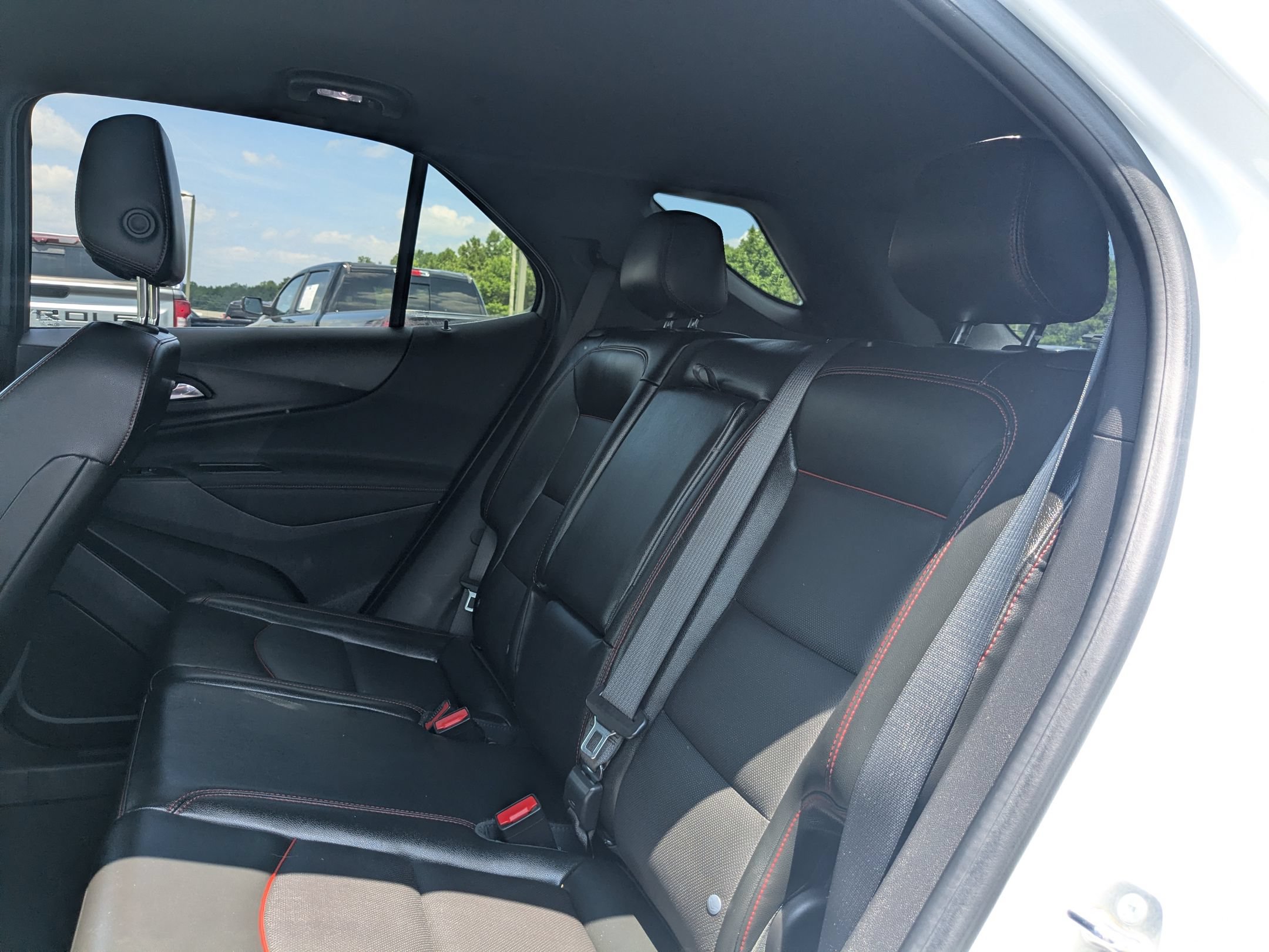 Used 2024 Chevrolet Equinox RS w/ RS Leather Package FWD image 24