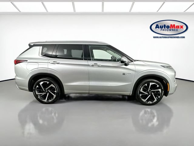 Used 2023 Mitsubishi Outlander SEL AWD/4WD image 9