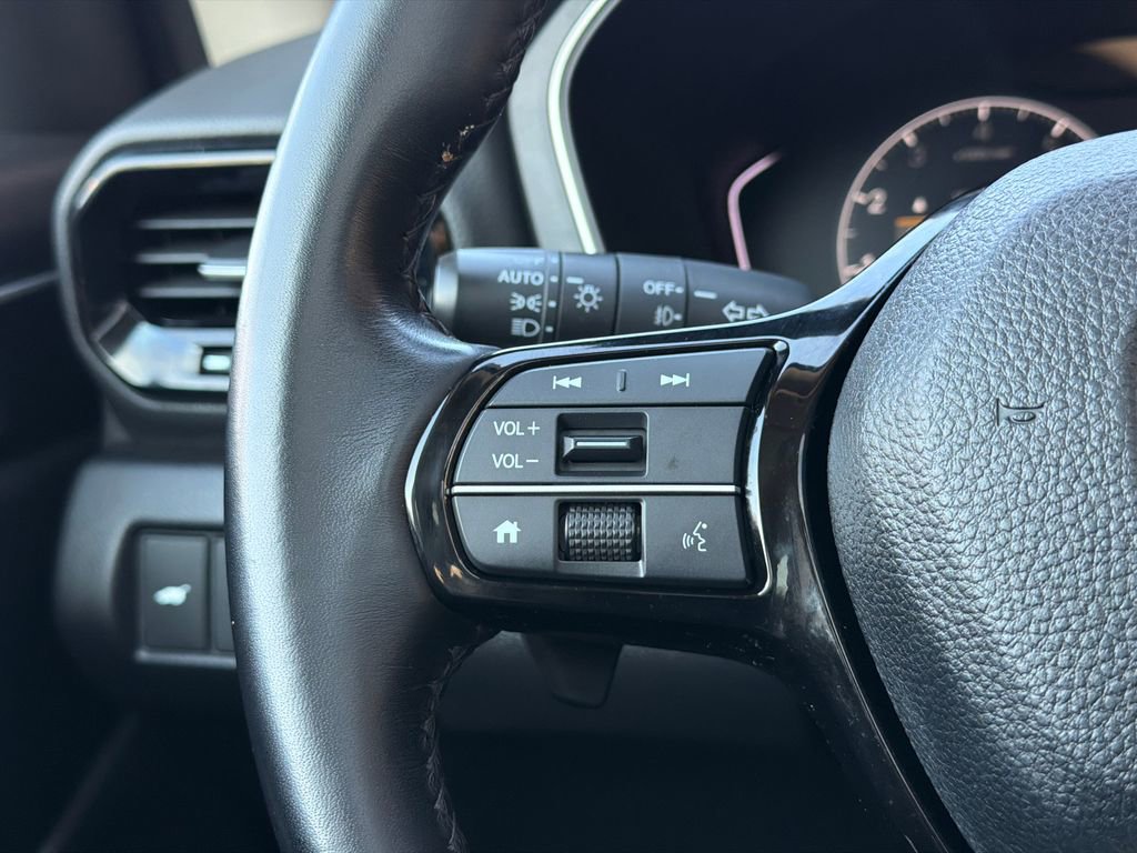 Used 2023 Honda Pilot Touring image 25