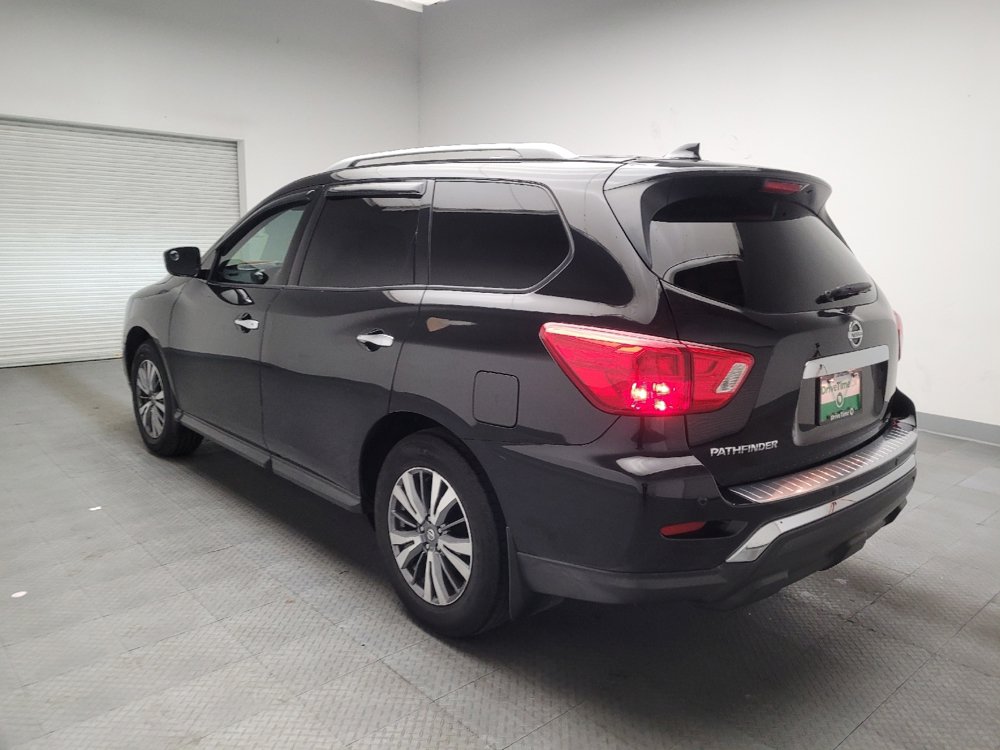 Used 2020 Nissan Pathfinder S FWD image 5