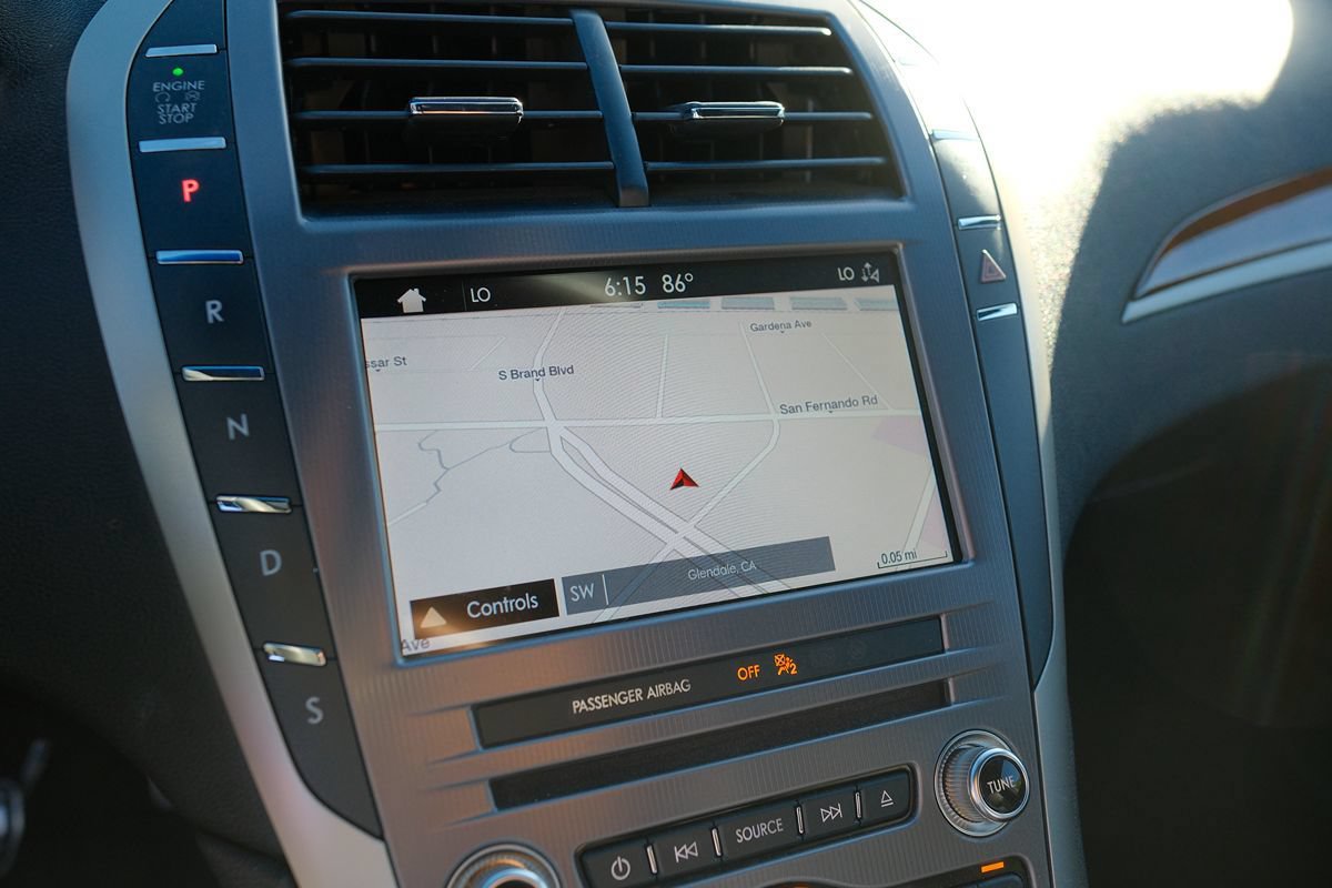 Used 2019 Lincoln MKZ Reserve w/ Reserve Plus Package FWD image 42