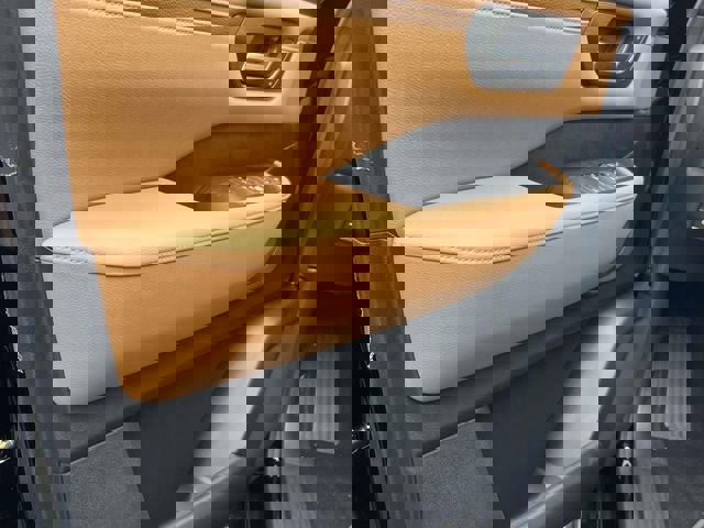 New 2026 Nissan Armada SL w/ Captain's Chari Seat Package image 24