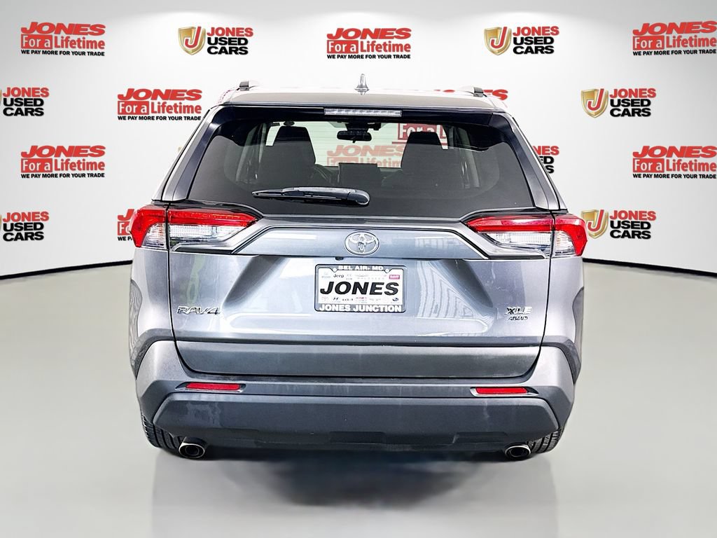 Certified 2020 Toyota RAV4 XLE w/ Convenience Package AWD/4WD image 16