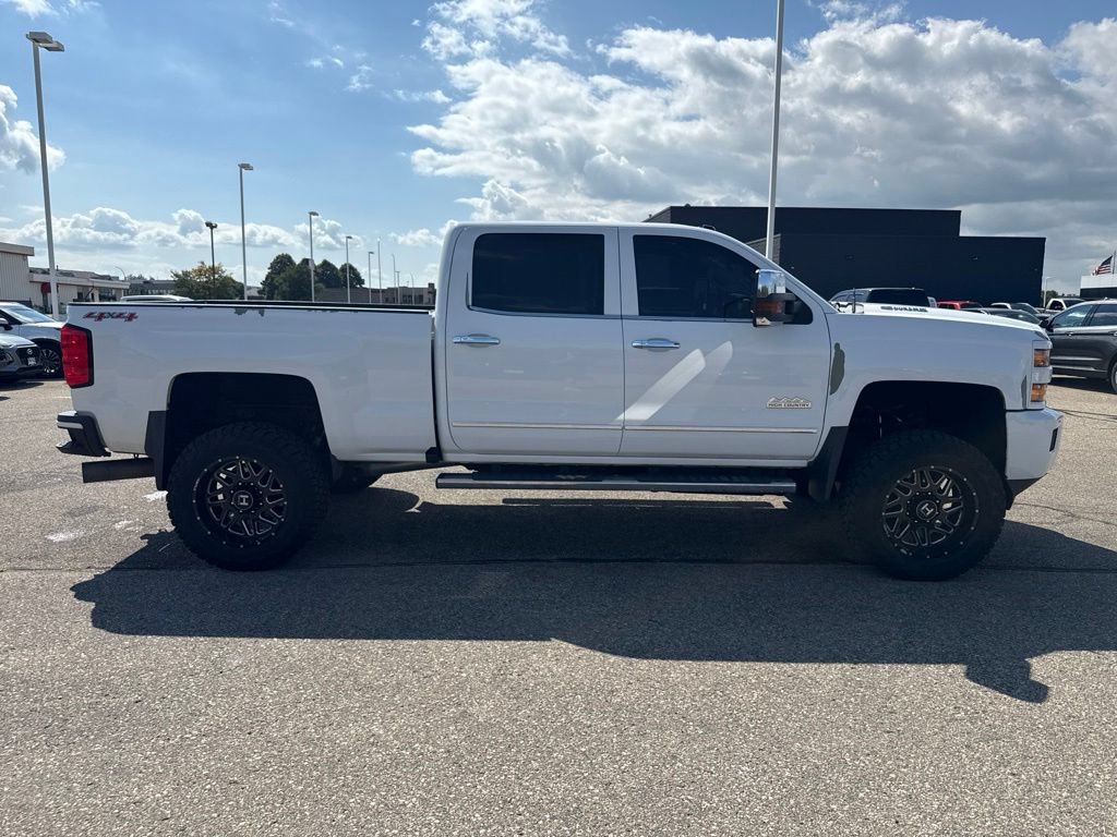 Used 2016 Chevrolet Silverado 2500 High Country w/ High Country Premium Package AWD/4WD image 8