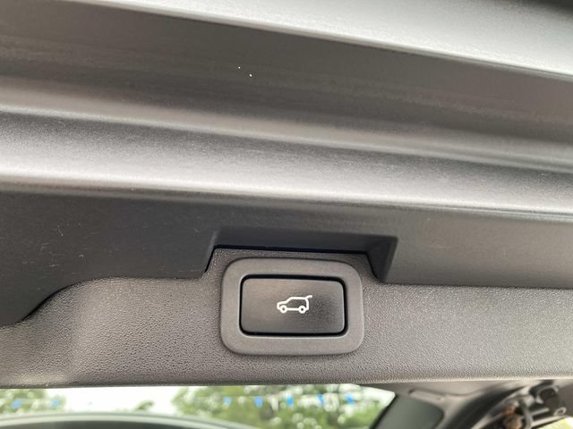 Used 2019 Land Rover Discovery HSE AWD/4WD image 10