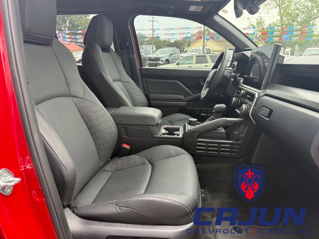 Used 2026 Toyota 4Runner TRD Off-Road Premium AWD/4WD image 32